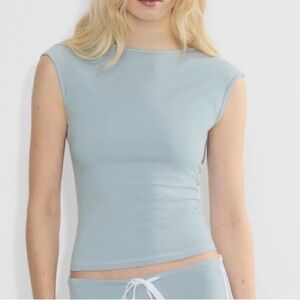 Aritzia Chill Times Tshirt in Blue M